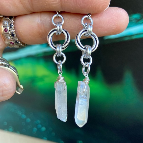 Quartz dangly earrings. Handmade twisted celtic hoop & angel aura crystal quartz - Picture 2 of 15